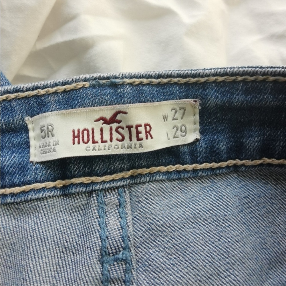 Hollister Light Blue Skinny Jeans - Picture 4 of 8
